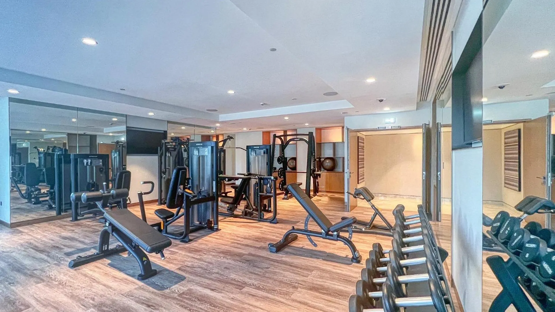 Your 30Th-Floor Haven Awaits Dubaj Apartman