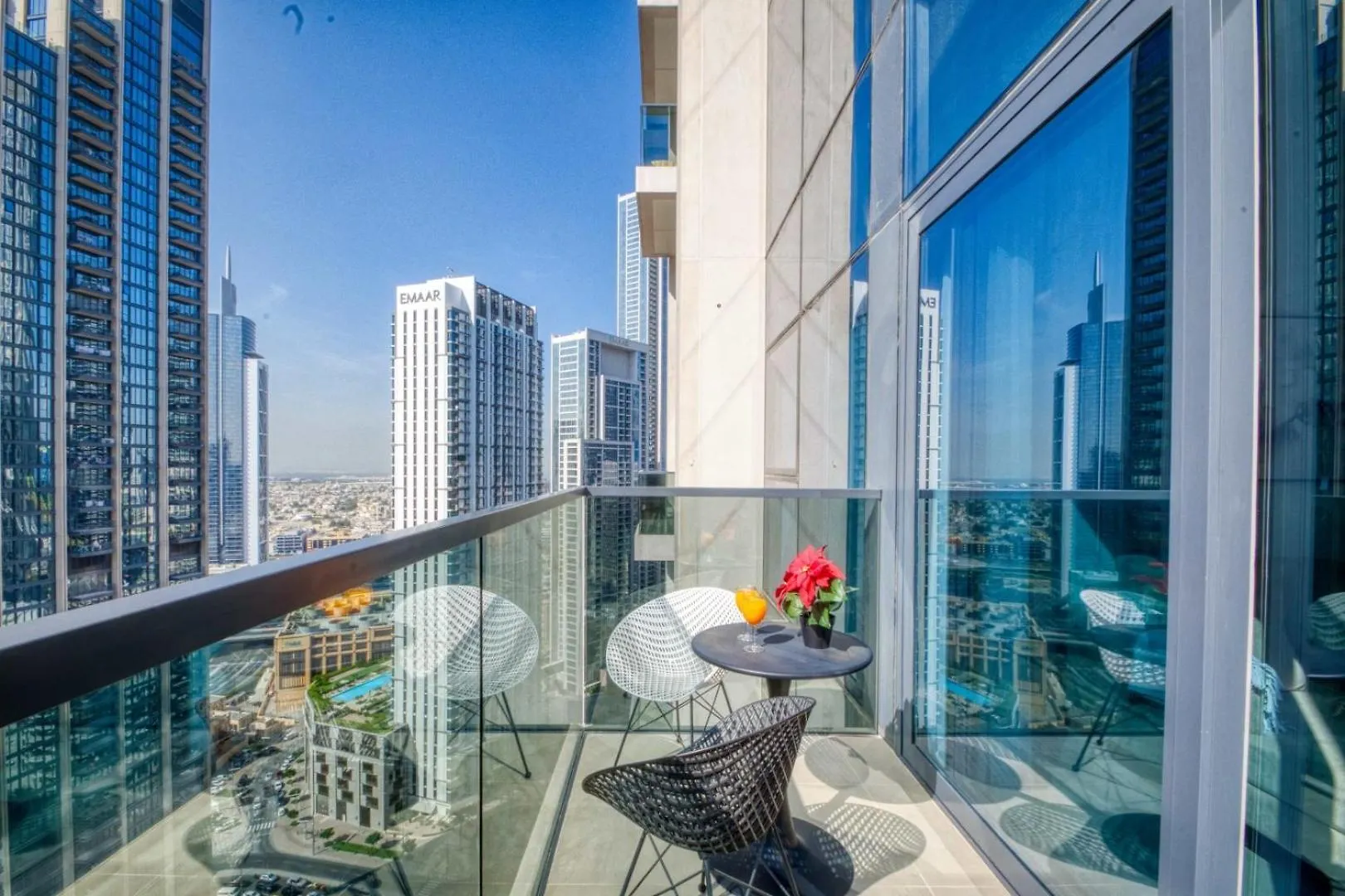 Your 30Th-Floor Haven Awaits Dubai 0*,  Emirados Árabes Unidos